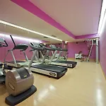 Mercure West מלון