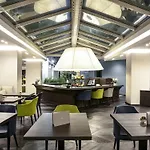 Mercure West 4*