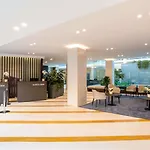 Mercure West 4*