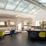 מלון Mercure West 4*