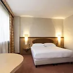 Szálloda Mercure West