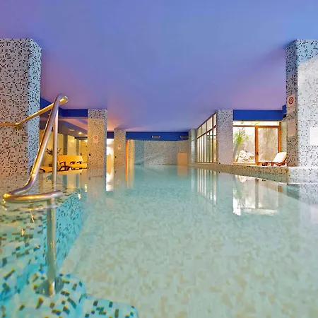 Mercure West Hotel