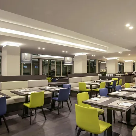 Mercure West Ξενοδοχείο 4*
