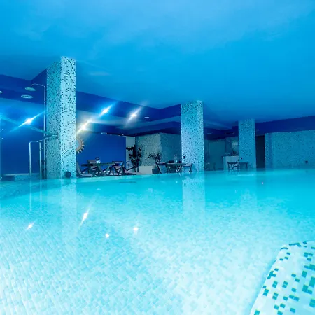 Mercure West Hotel 4*