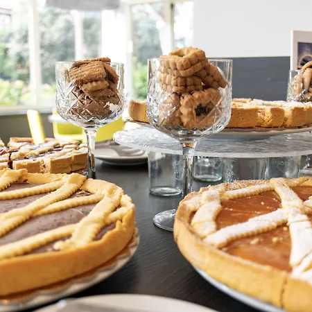 Mercure West Hotel 4*