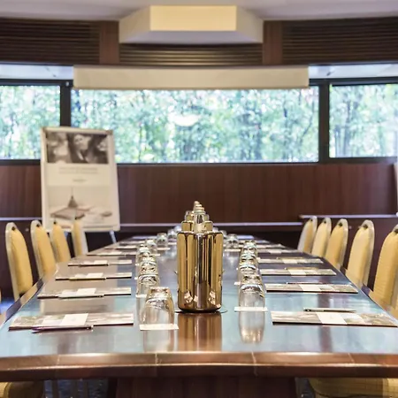 Mercure West Hotel