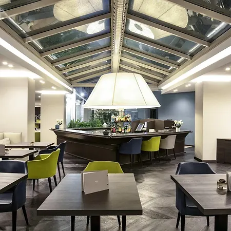 Mercure West Hotel 4*