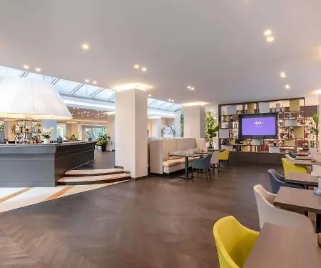 Mercure West 4*