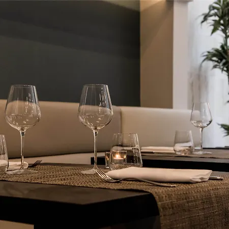 Mercure West Szálloda