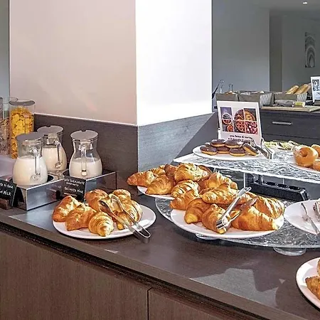 Mercure West