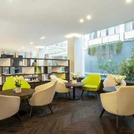 Hotell Mercure West