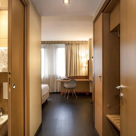 Mercure West Hotel Rome