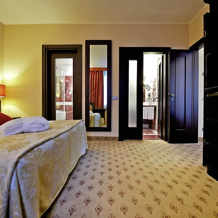 Mercure West Hotel Rome