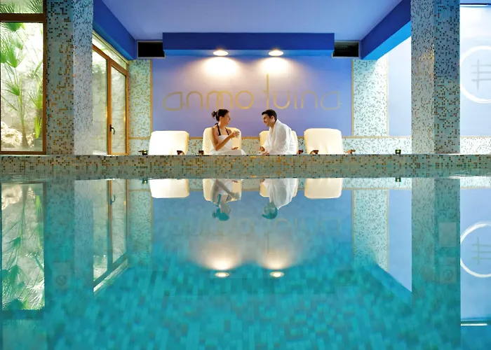 Mercure West Hotel 4*