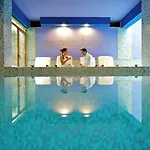 Mercure West Hotel 4*