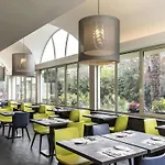 Mercure West Hotel