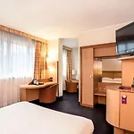 Mercure West Hotel 4*