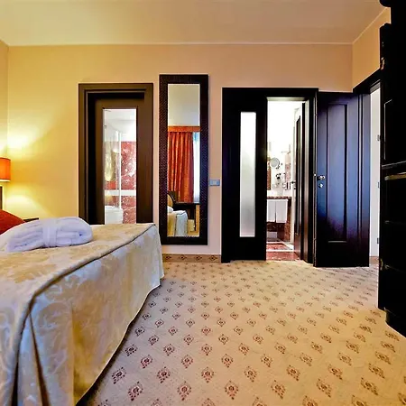 Mercure West 4* Řím