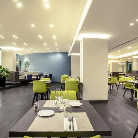 Hotel Mercure West