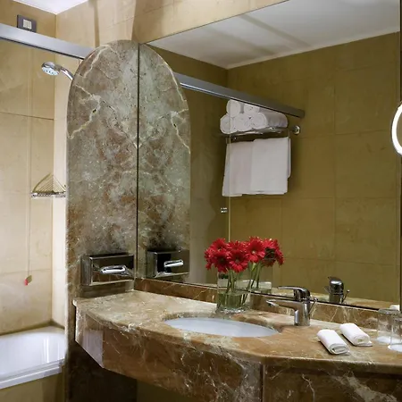 Mercure West Отель 4*