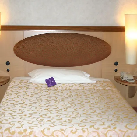 Mercure West