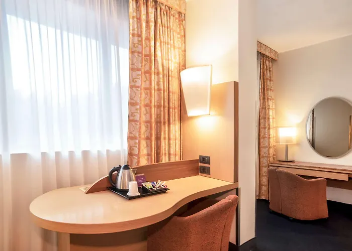 Hotel Mercure West Rom